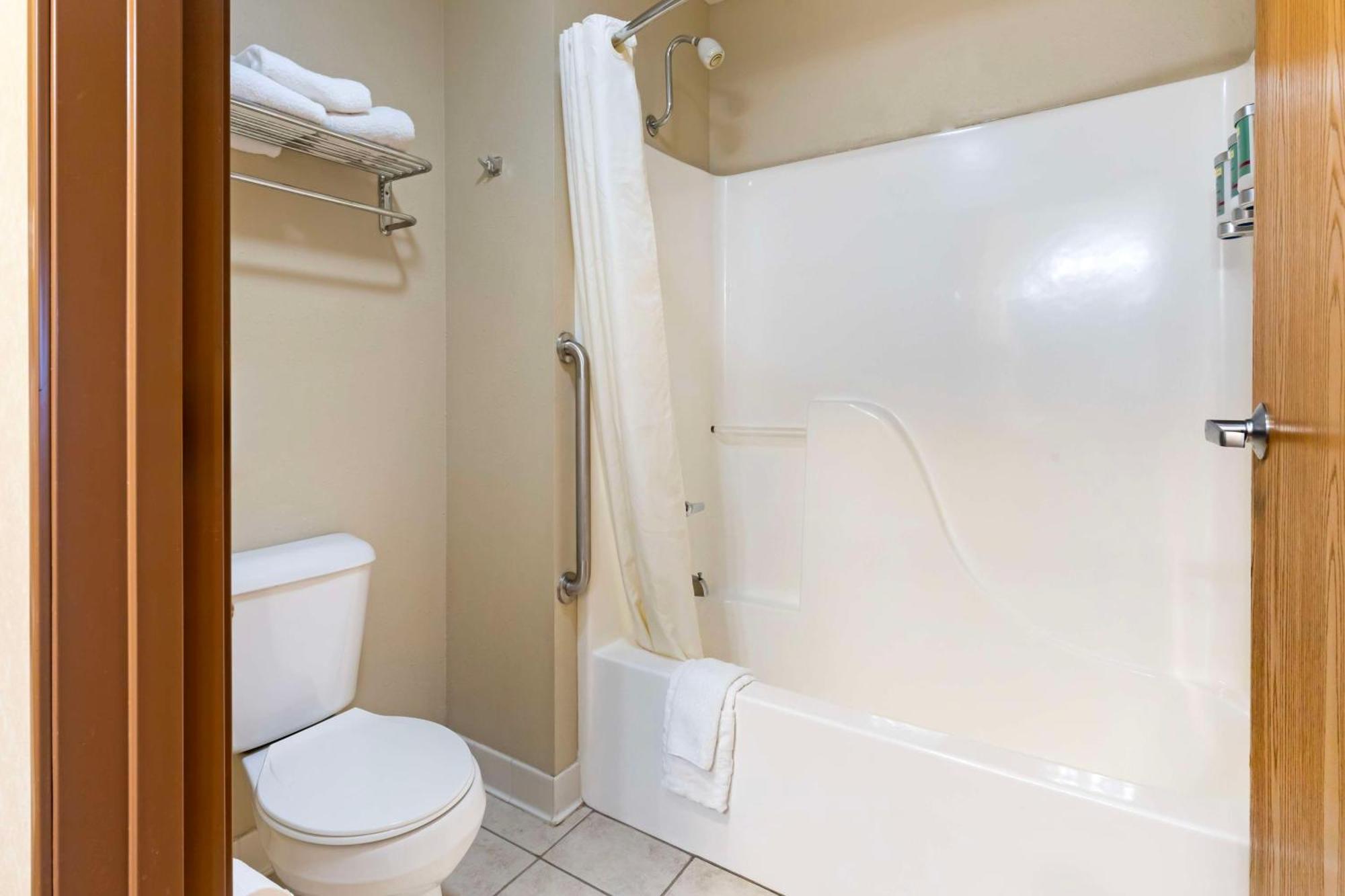 Best Western Wittenberg Inn Bagian luar foto