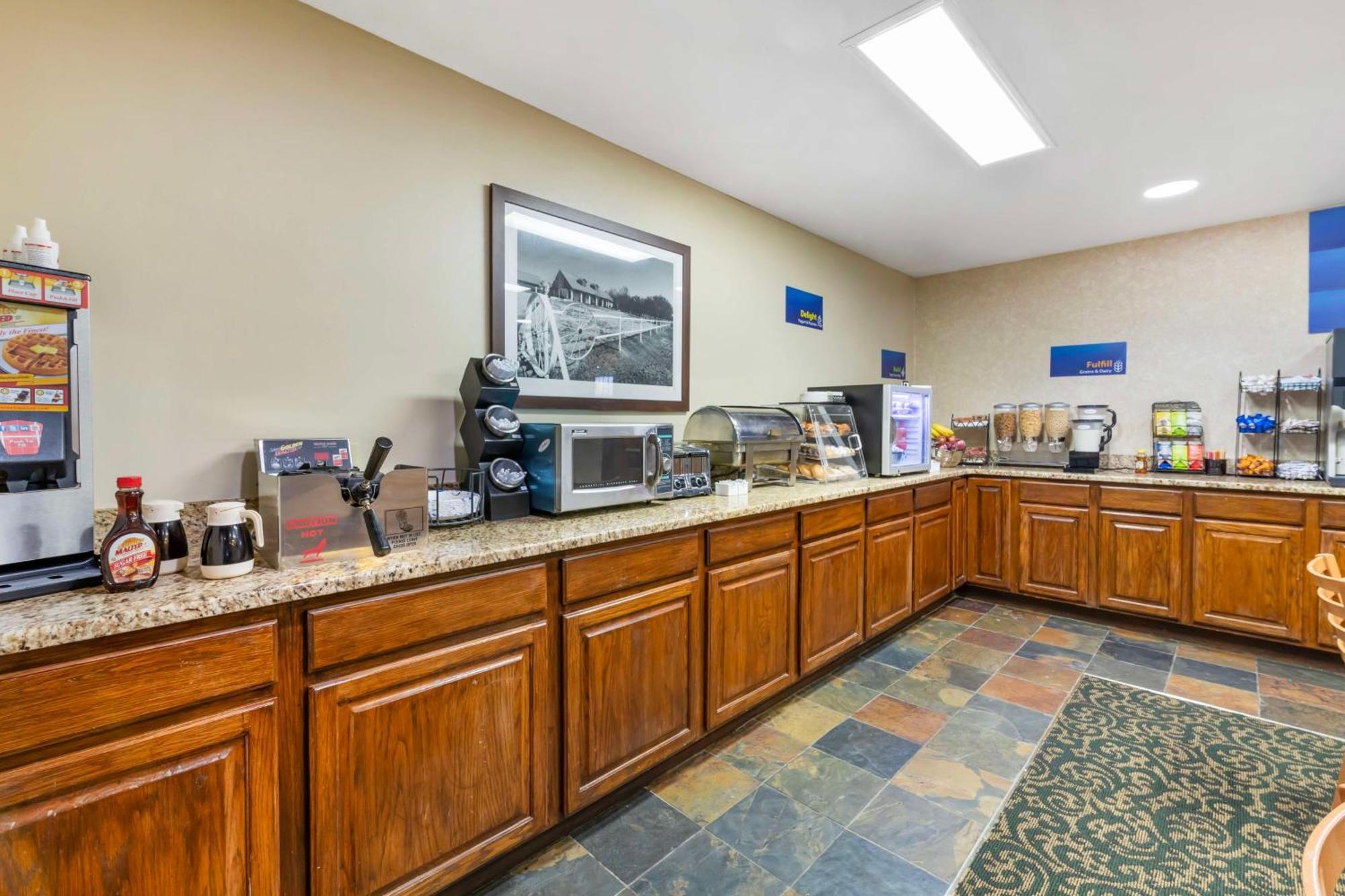 Best Western Wittenberg Inn Bagian luar foto