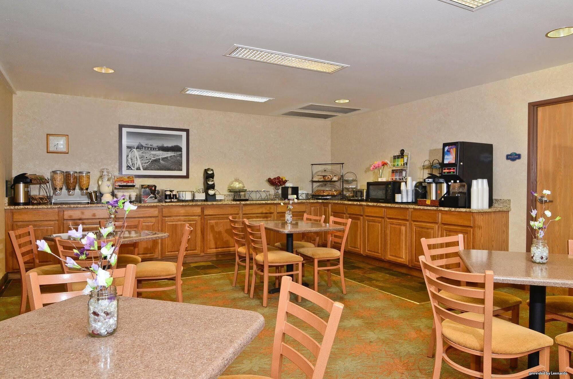 Best Western Wittenberg Inn Bagian luar foto
