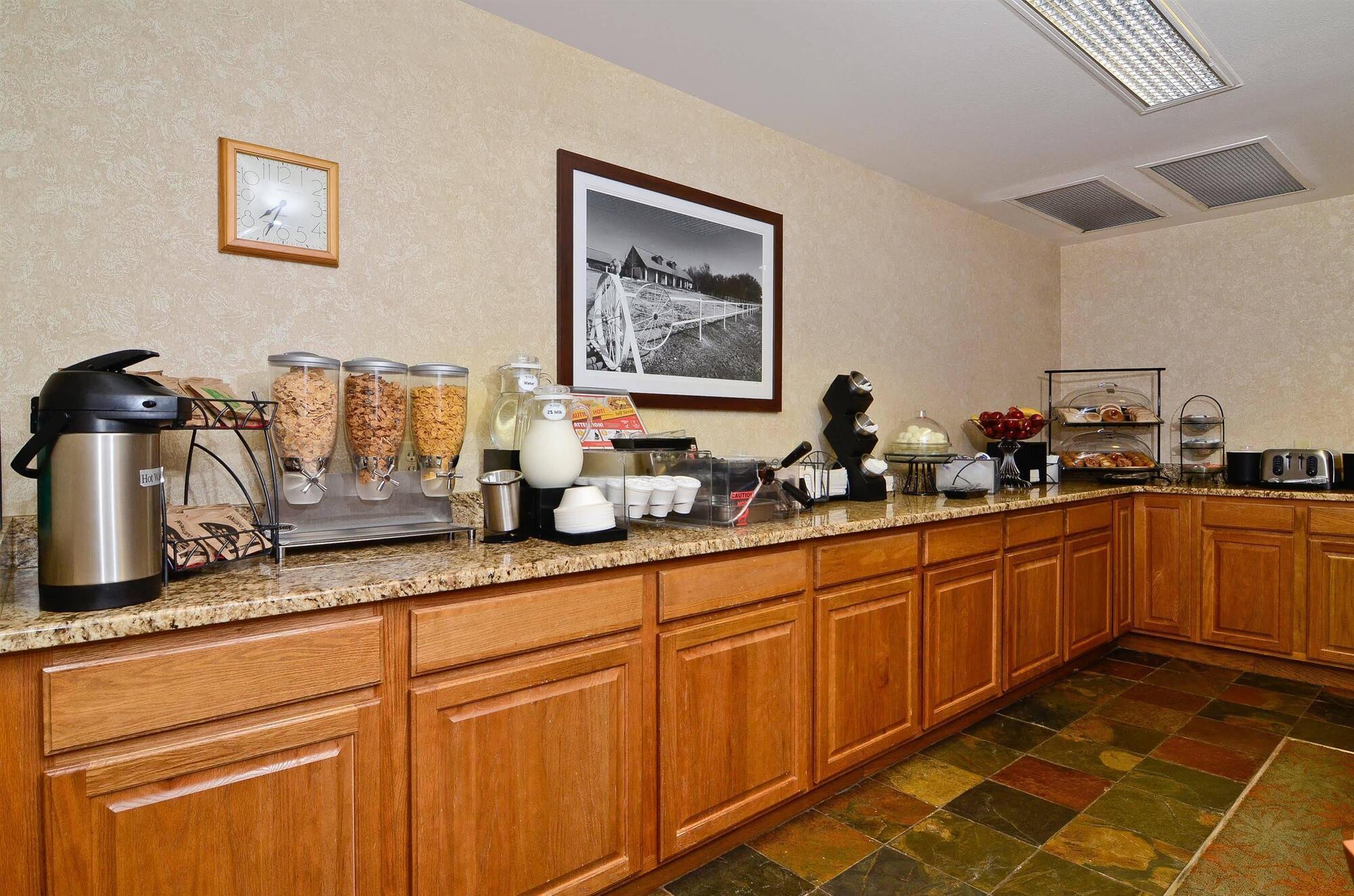 Best Western Wittenberg Inn Bagian luar foto